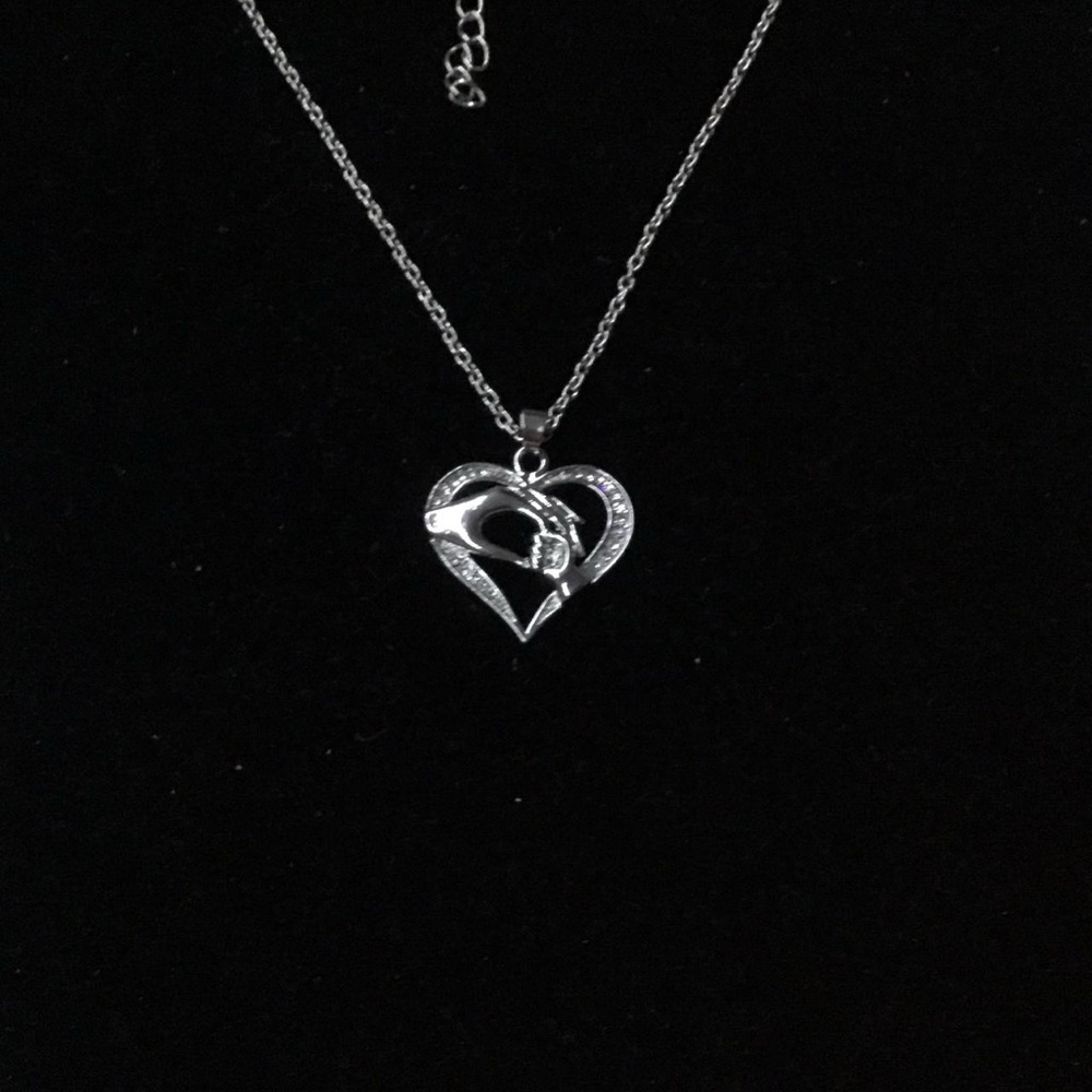 Chic Silver Heart Pendant Necklace